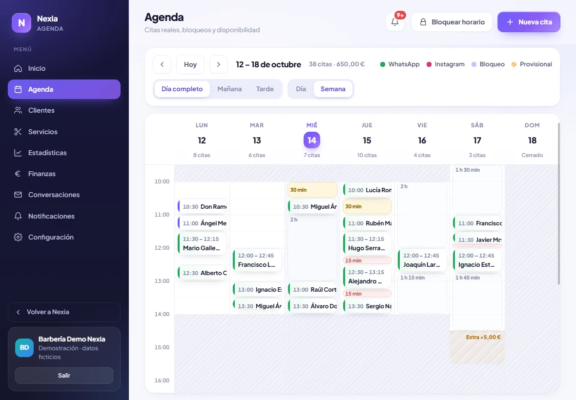 AgendaFlow: la agenda semanal de una barbería de demostración, con las citas de cada empleado.